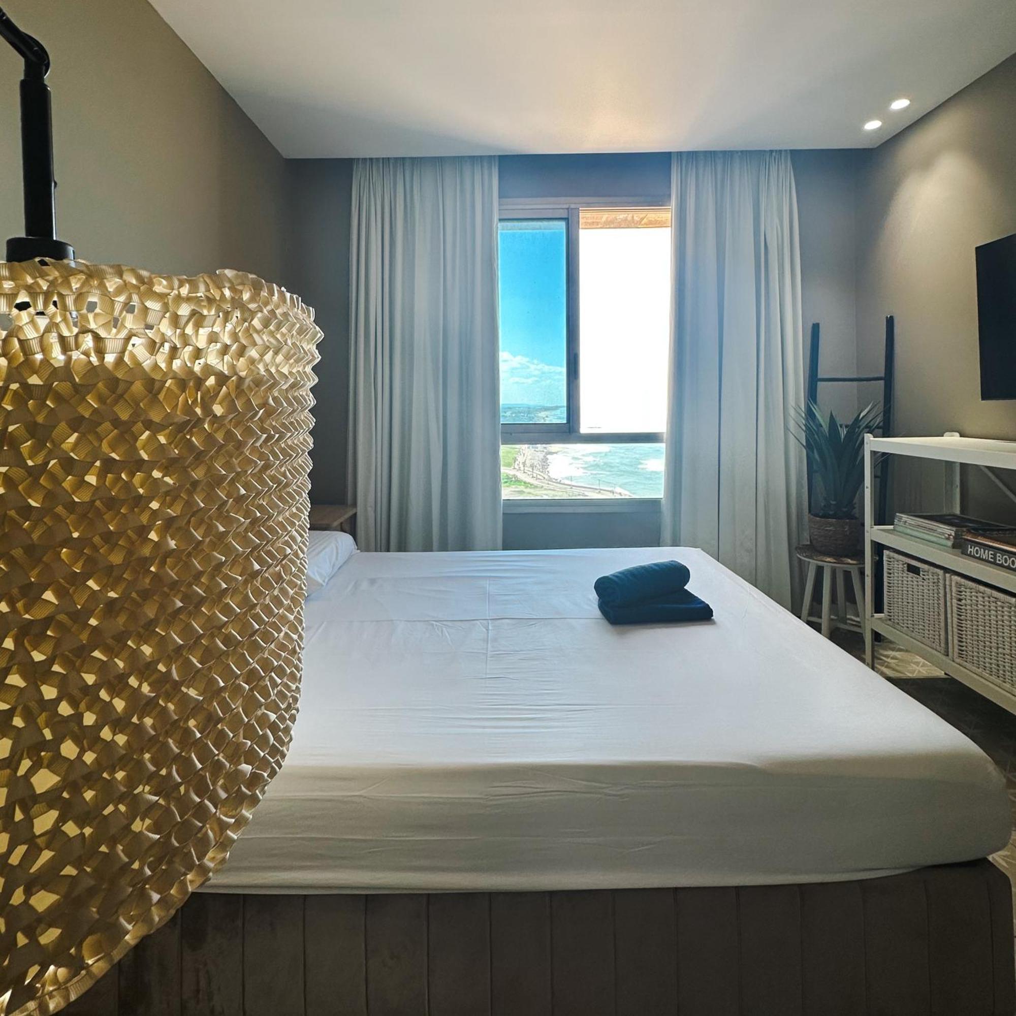 Haifa Almog Tower- "Blue Reef" Suite On The Sea Экстерьер фото