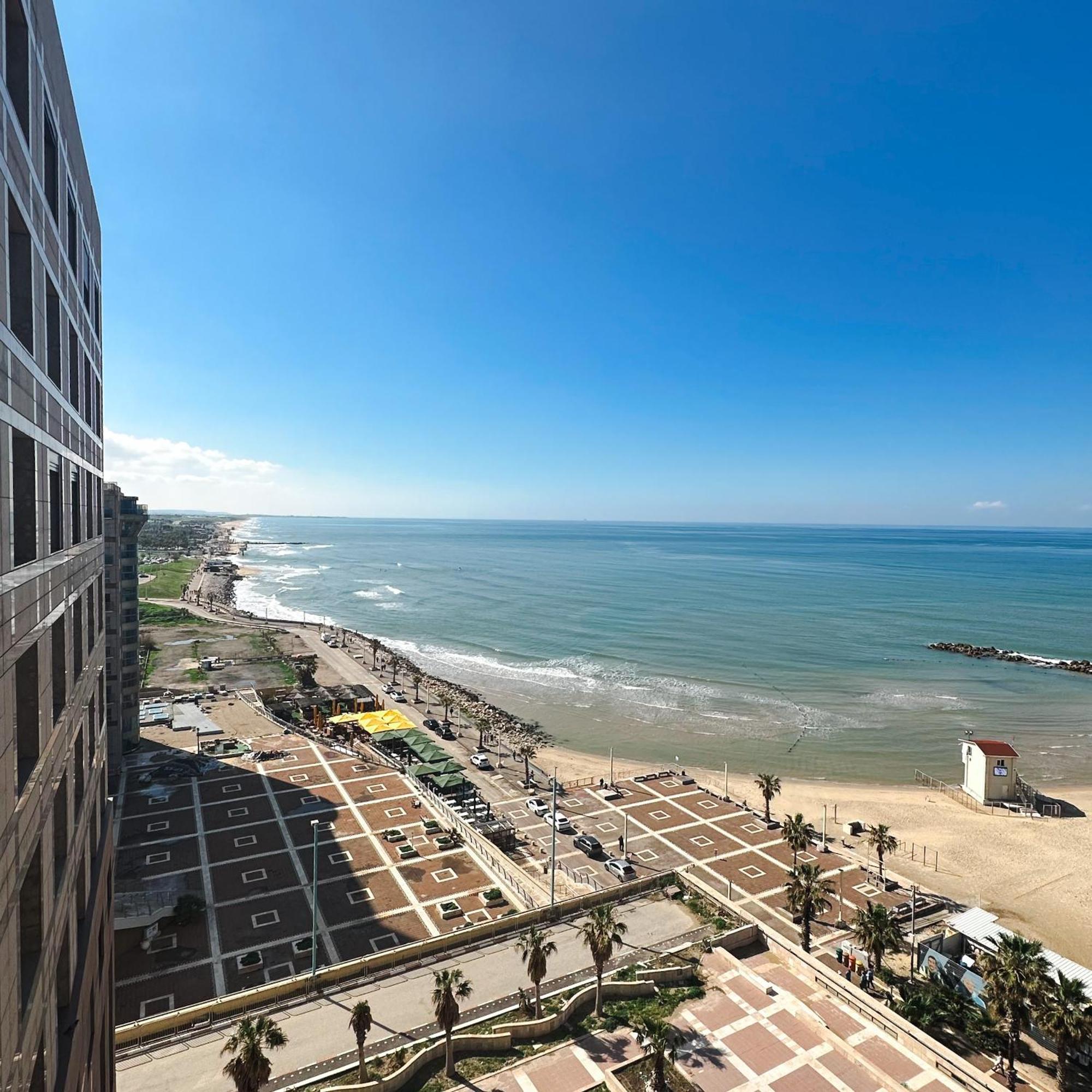 Haifa Almog Tower- "Blue Reef" Suite On The Sea Экстерьер фото